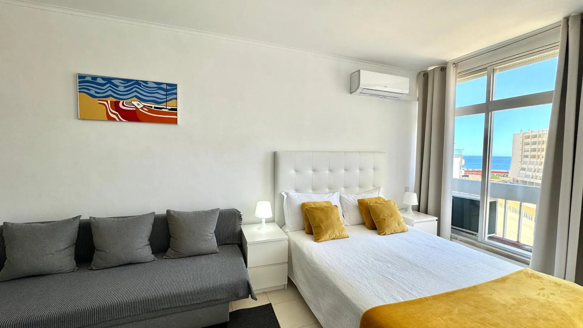 Apartment Praia Da Rocha, 808 Tarik, Lovely Studio, Sea View, Air Conditioning, Free Wi-Fi, By Ig Portimao Portugal
